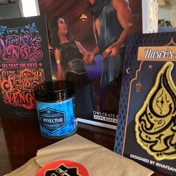 Fairyloot, Owlcrate bundle: an ember in the ashes and more! - Picture 1 of 4